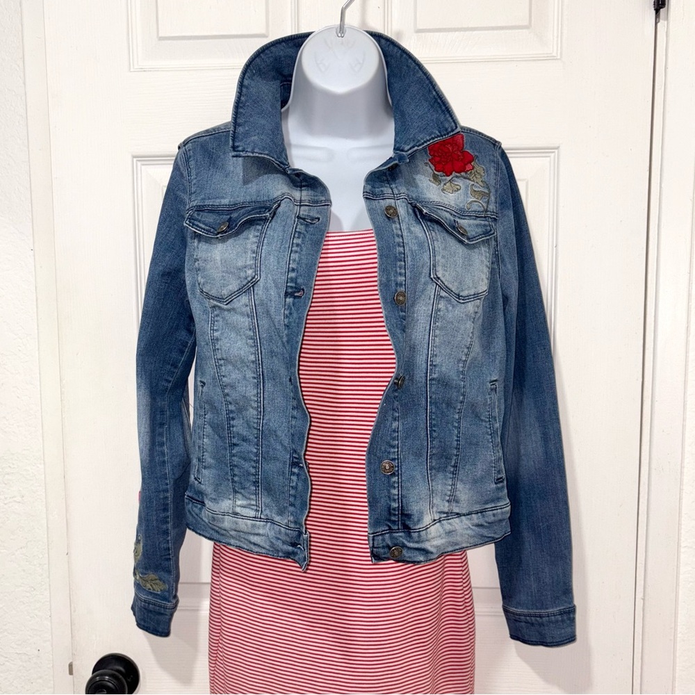 Vintage America Blue Denim Jacket with Red Floral Embroidery size Small